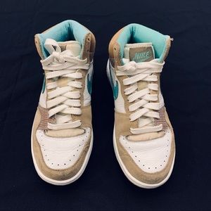 Nike Women’s Court Force High Top